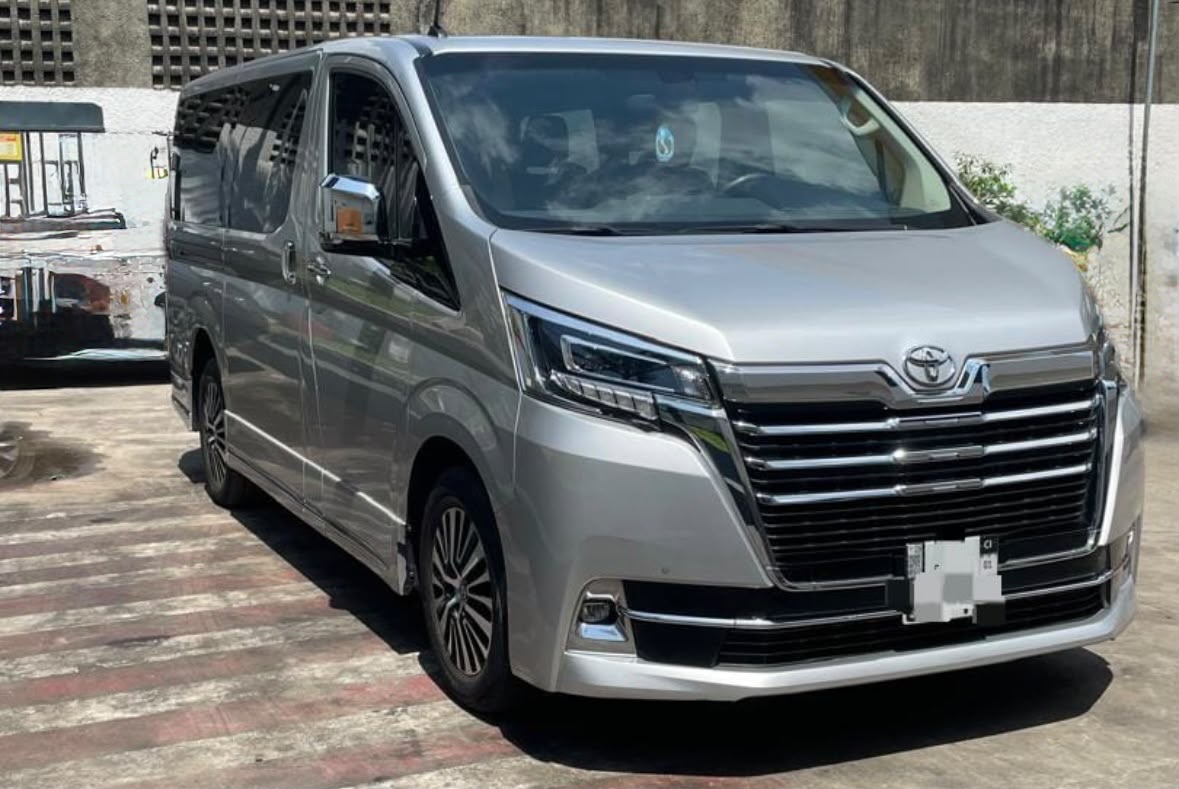 TOYOTA GRANVIA