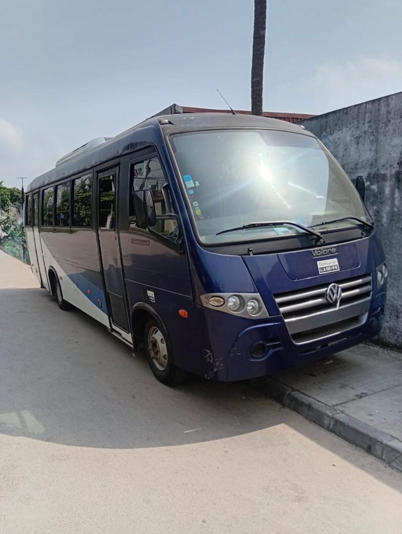 VOLKSWAGEN Bus  30 places